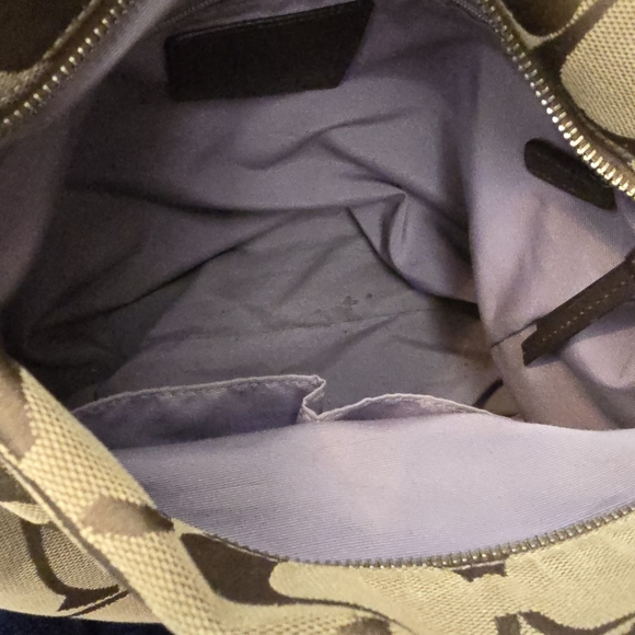 Authentic signature monogram coach bag - Picture 2 of 5